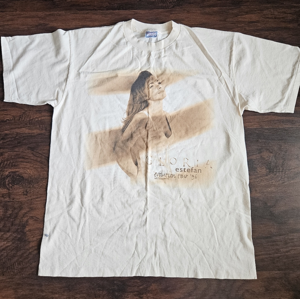 Vintage Gloria Estefan Evolution Tour Shirt 1996 Album Concert T-Shirt